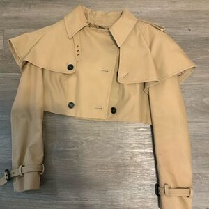 Burberry Beige Cropped Trench Coat